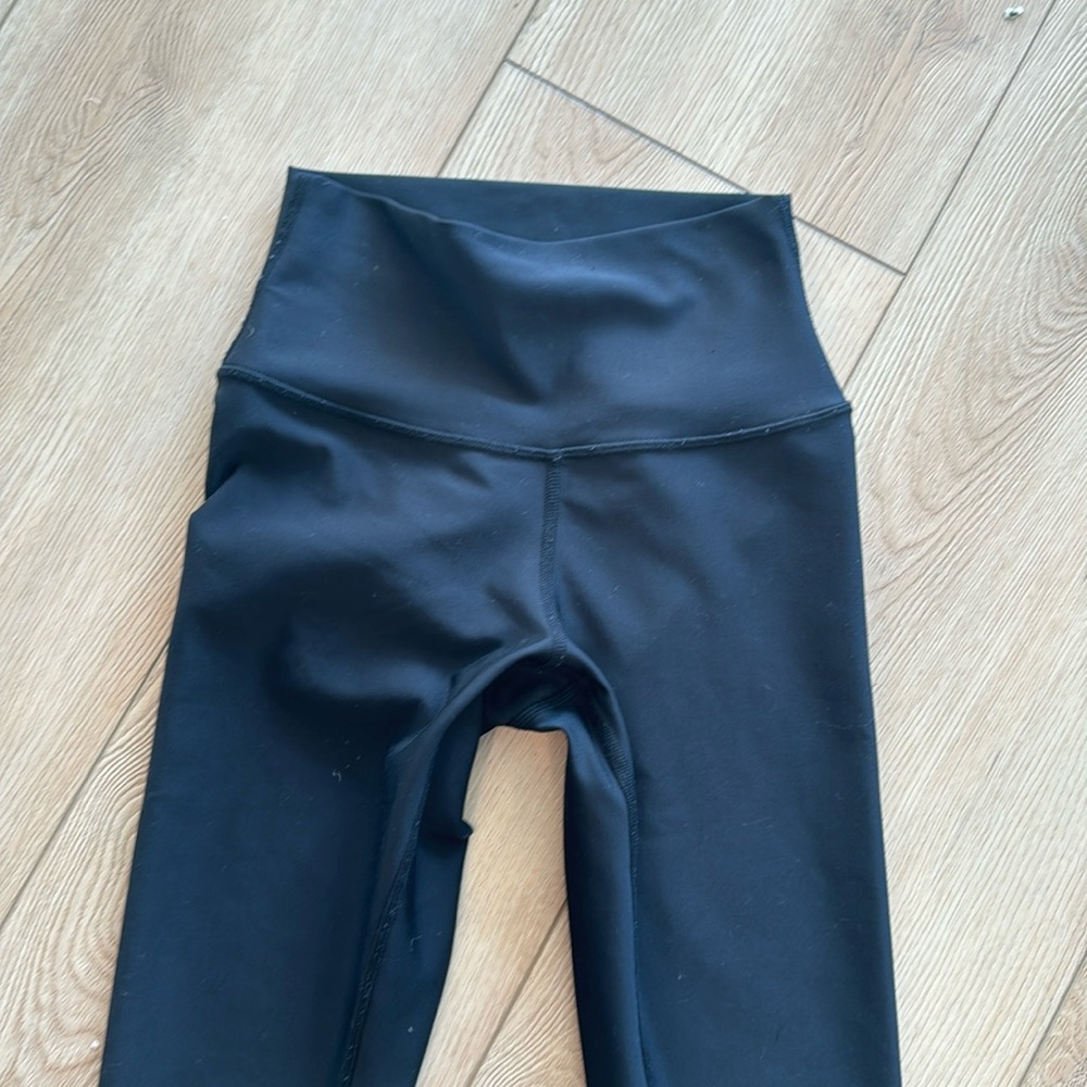 High rise black Alo Yoga Airlift leggings